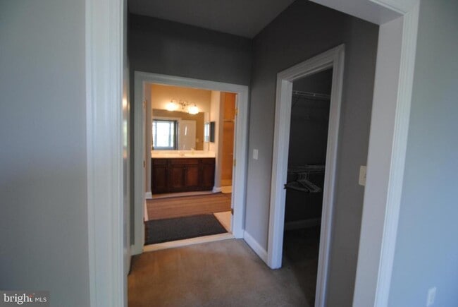 Building Photo - 22754 Brookshade Dr