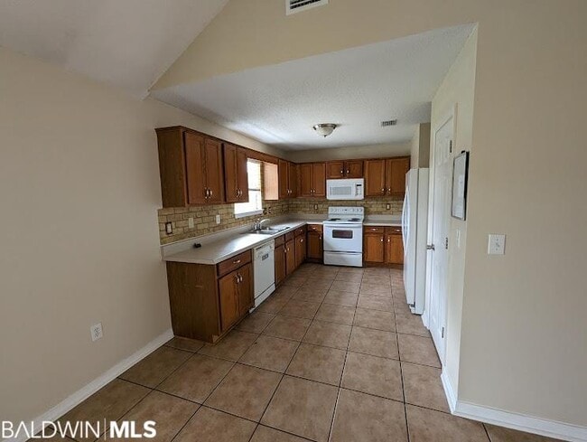 Building Photo - 12971 Labradors Run