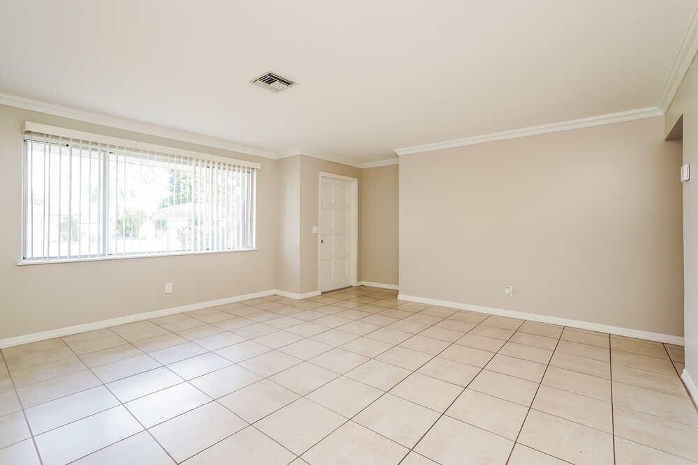 Building Photo - 3410 SE 11th Ave