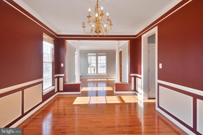 Building Photo - 15309 Lions Den Rd