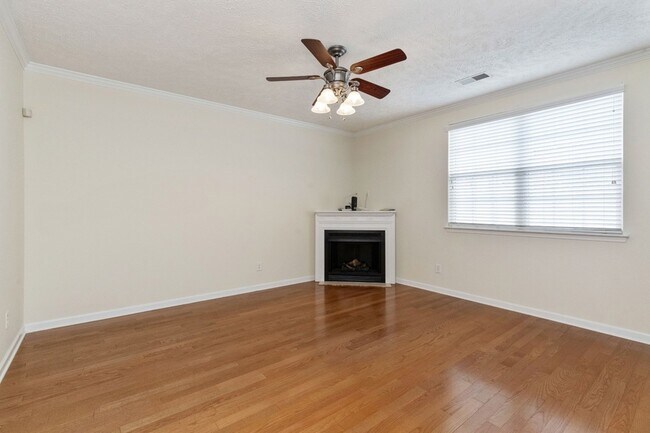 Building Photo - 614 Spence Enclave Way