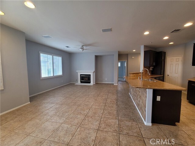 Building Photo - 74 Rosenblum
