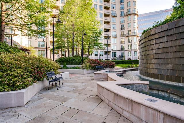 Building Photo - 3401 Lee Pkwy