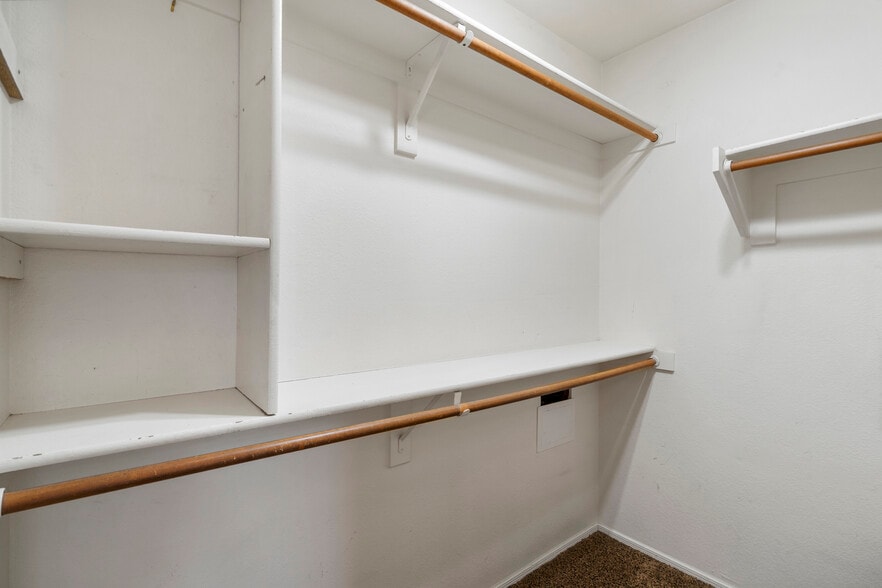 Building Photo - 4719 E Goldfinch Gate Ln