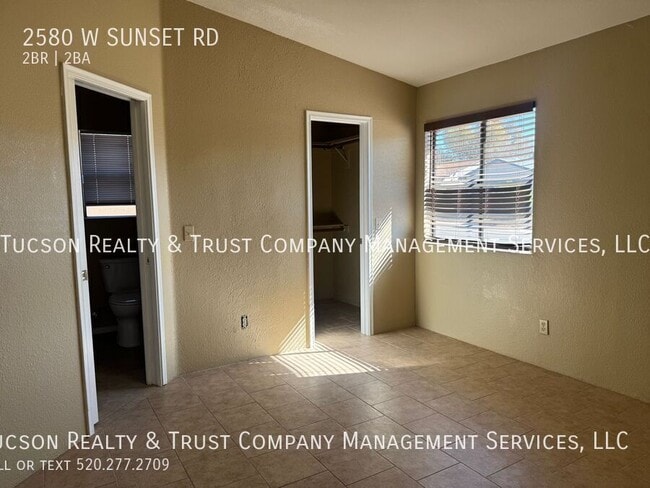 Building Photo - 2580 W Sunset Rd