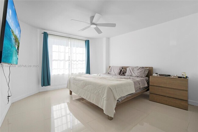 Building Photo - 11211 W Atlantic Blvd