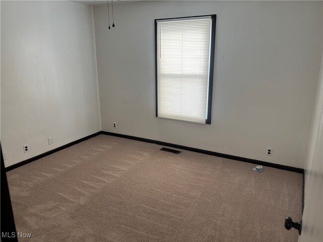 Building Photo - 274 Haven Ave