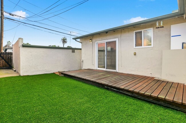 Building Photo - 1 BLOCK TO THE BEACH! COMPLETELY REMODELED 2BD/2BA OCEAN BEACH UNIT WITH TANDEM PARKING! $4,795/MO