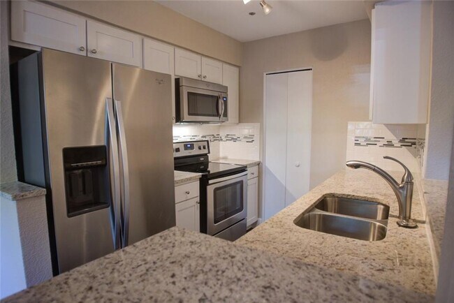 Building Photo - 1306 Norwalk Ln