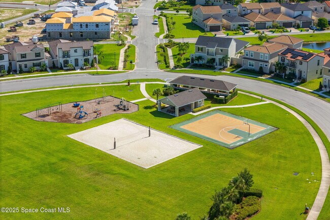 Building Photo - 8110 Allure Dr
