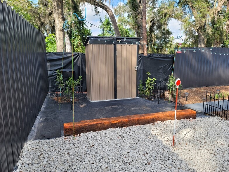 Building Photo - 5321 NE 29th St