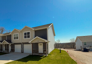 Building Photo - 100 Crystal Springs Rd