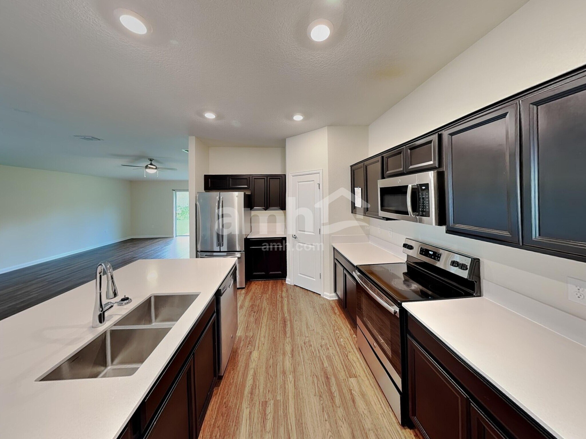 Building Photo - 4351 Seven Canyons Dr