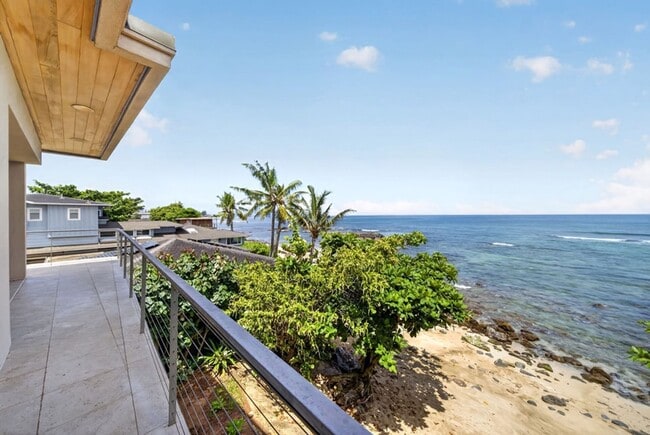Building Photo - 61-279-279 Kamehameha Hwy