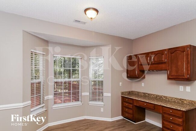 Building Photo - 11207 Ridge Oak Dr