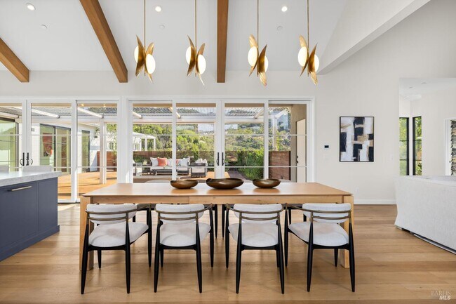 Building Photo - 987 Mark West Springs Rd