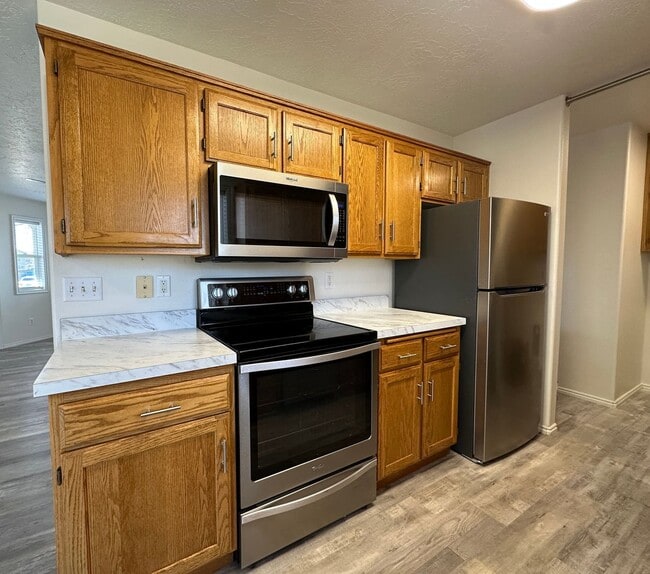 Building Photo - Cute Home For Rent In Rexburg