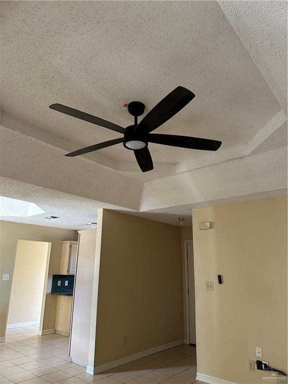 Building Photo - 35 Floresta St