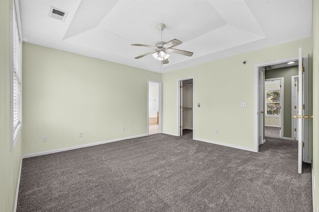 Building Photo - 8727 Evangeline Dr