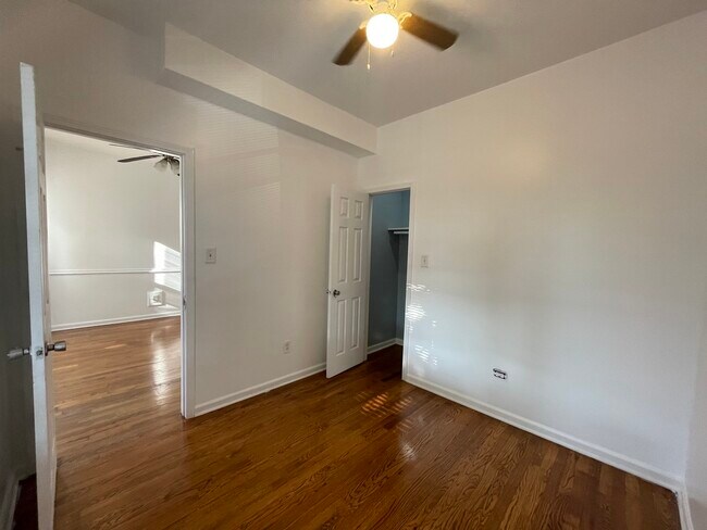 Building Photo - 7528 S Peoria St