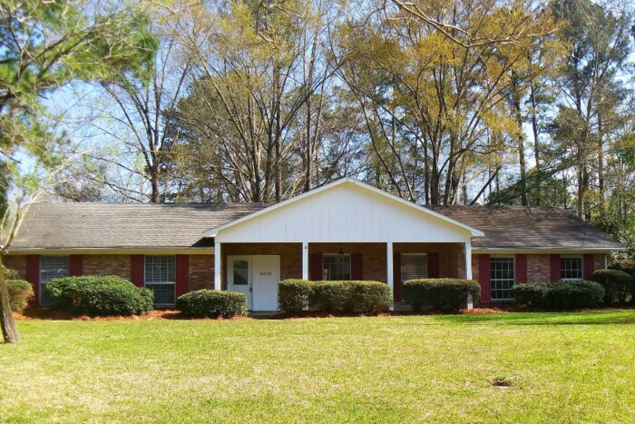 Primary Photo - 5010 Meadow Oaks Park Dr