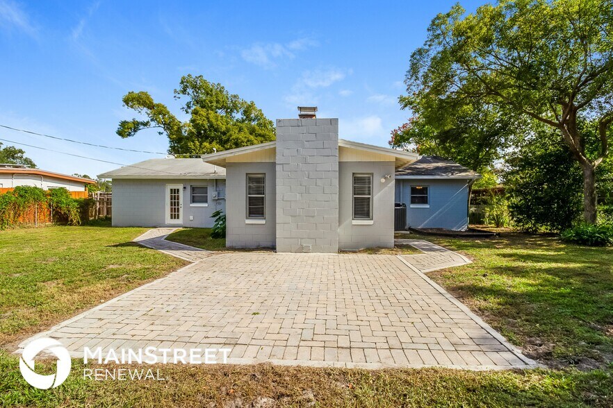Building Photo - 1729 Puritan Ave