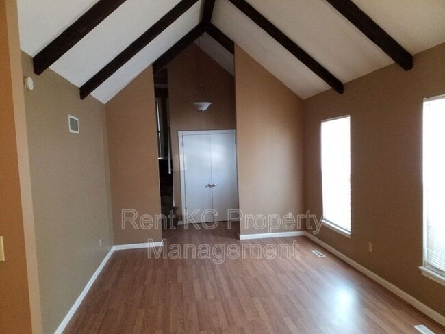 Building Photo - 10013 N Harrison Dr