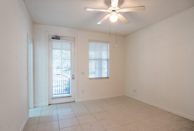 Building Photo - 186 Soriano Dr