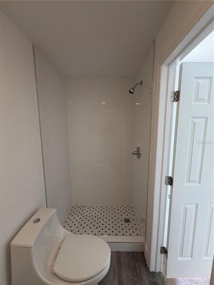 Building Photo - 1702 W Dempsey Ave