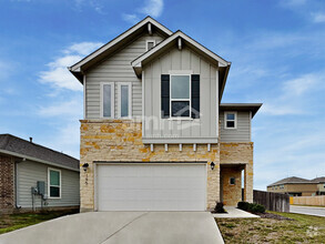 Building Photo - 195 Pebble Creek Run