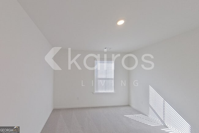 Building Photo - 216 Birch Ave