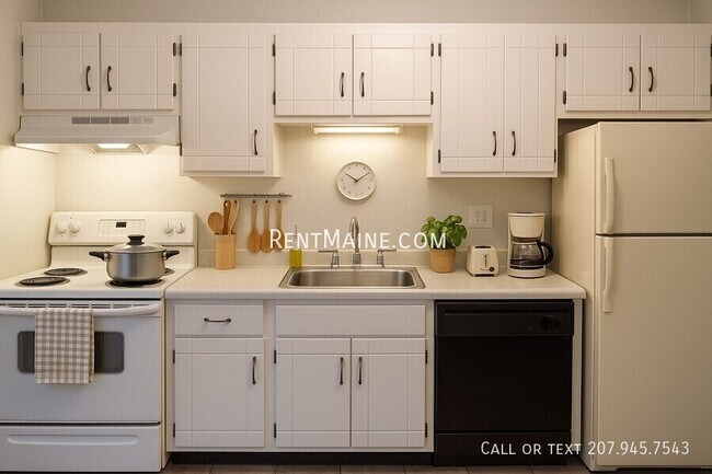 Building Photo - 10 Tall Pines Dr