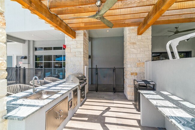 Building Photo - 28328 Birnham Woods Dr