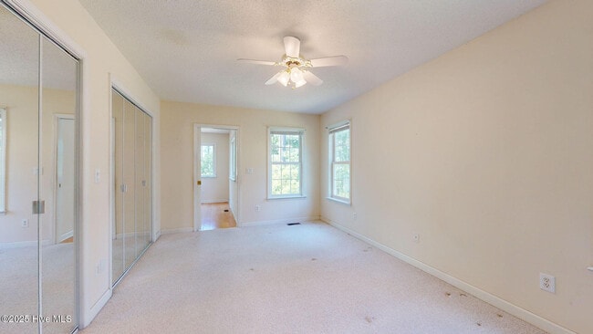 Building Photo - 2039 Royal Pines Dr