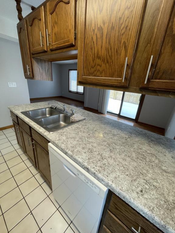 Building Photo - 2208 18th Ave SE