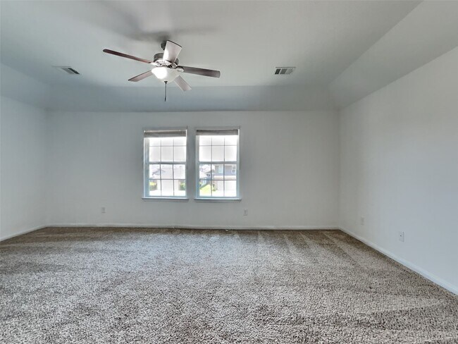 Building Photo - 10322 Urban Oak Trl