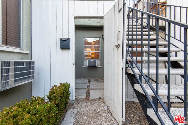 Building Photo - 9025 Rangely Ave