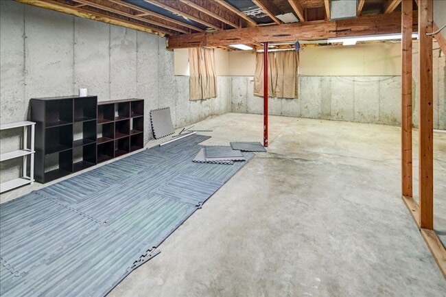 Building Photo - 400 Muirfield Ct
