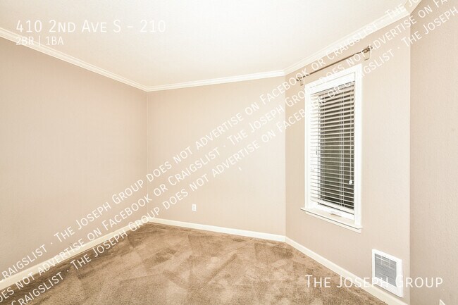 Building Photo - 410 2nd Ave S