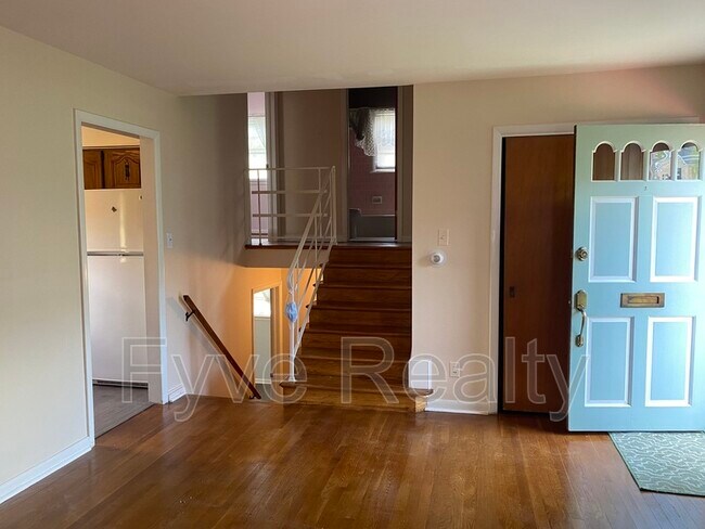 Building Photo - 2125 McKay St