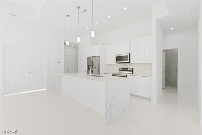Building Photo - 2503 41st St W