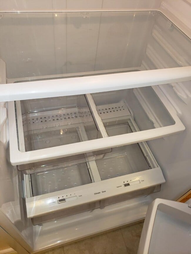 Building Photo - 922 24th St NW