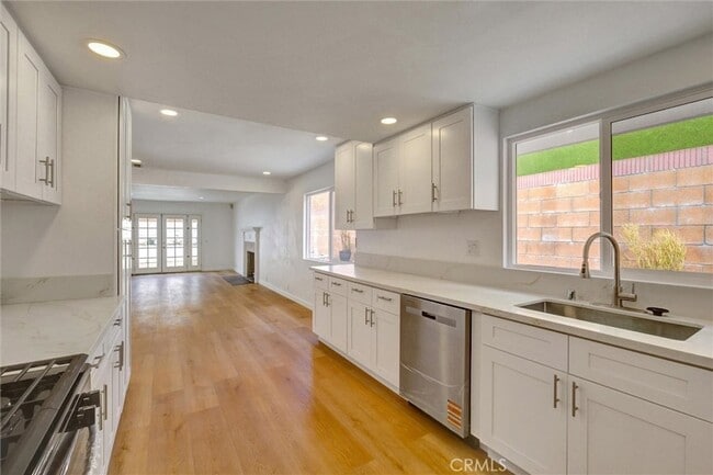 Building Photo - 1807 E Calstock St