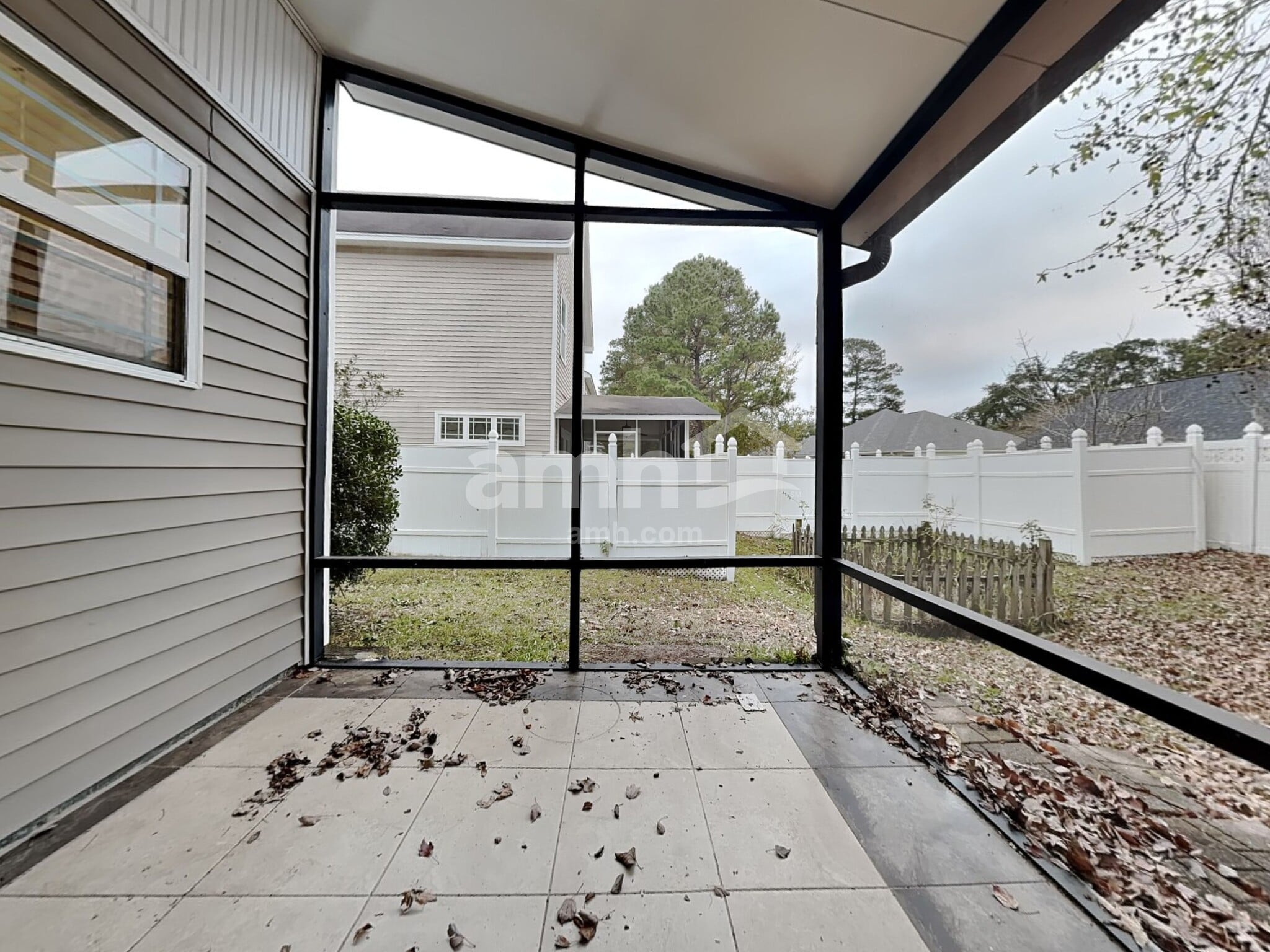 Building Photo - 90 Summer Hill Way