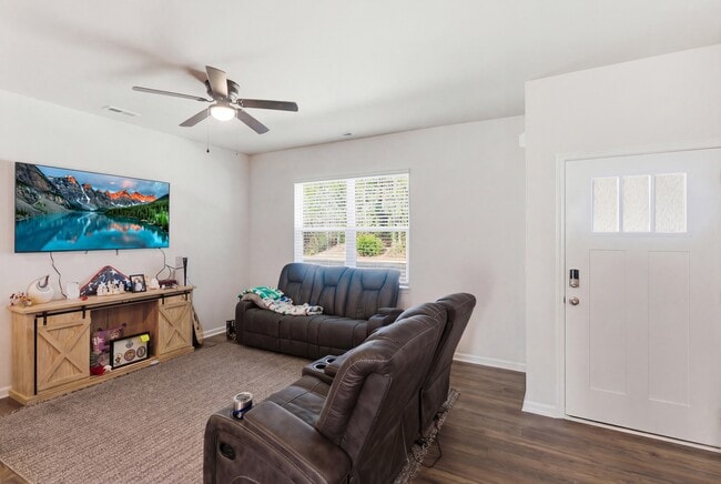 Building Photo - 1010 Bayard Wootten Way