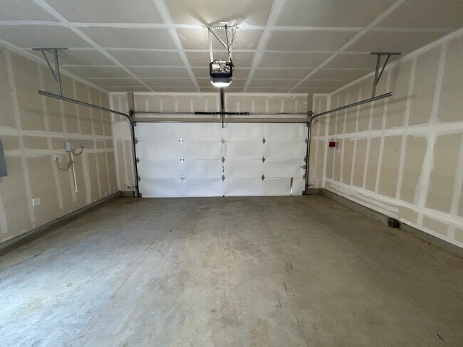 Building Photo - 931 Grimsby Ln