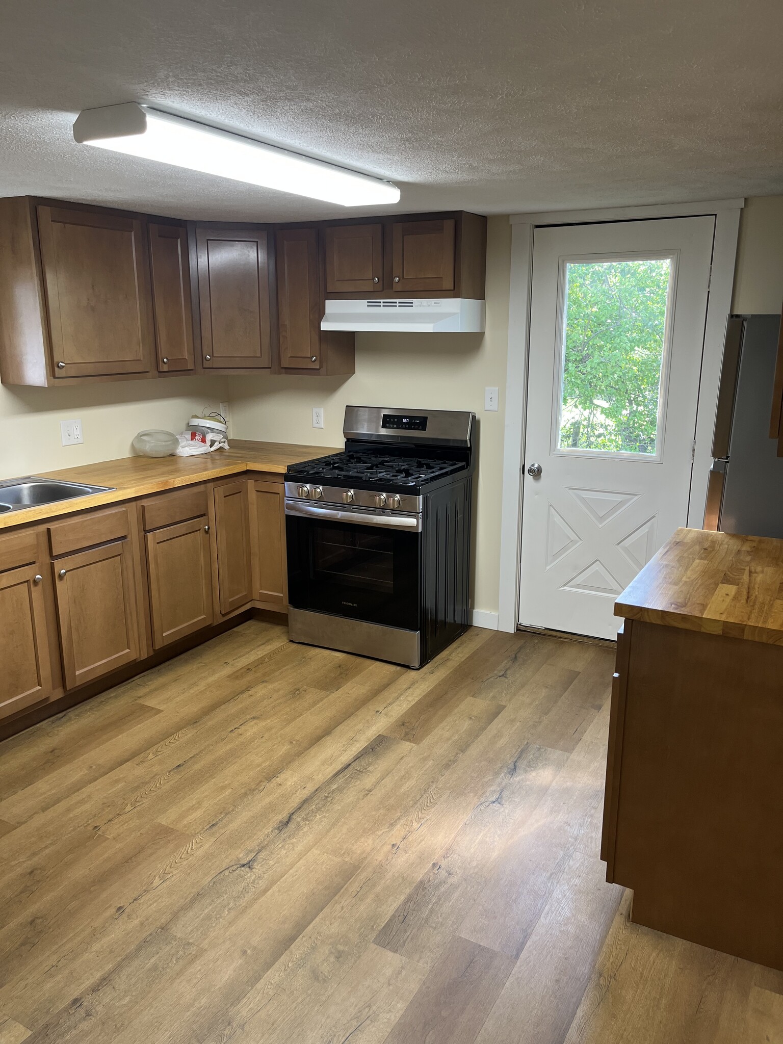 Building Photo - 417 N 23rd St