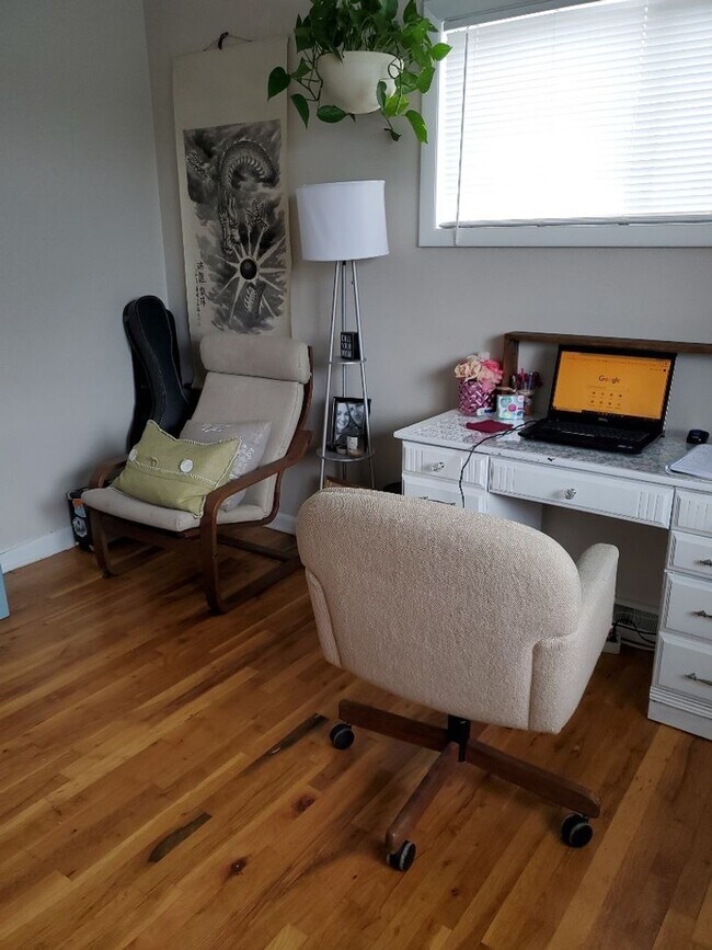 Building Photo - 1716-1718 Morningside Dr