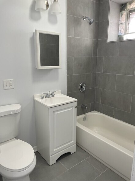 Bathroom - 1527 W 18th St