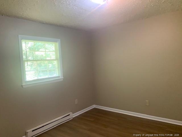 Building Photo - 814 Varsity Dr